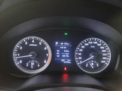 Hyundai Grandeur 2019, 67700 км, за 12715.22 USD - фото 8