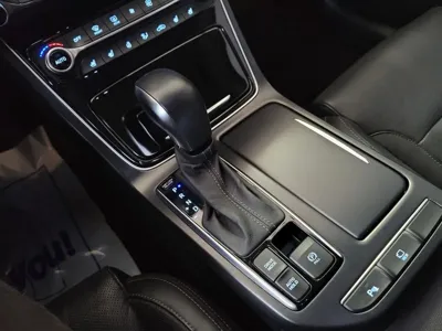 Hyundai Grandeur 2019, 67700 км, за 12715.22 USD - фото 9
