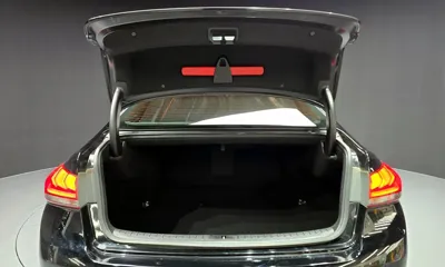Hyundai Genesis 2015, 146206 км, за 6305.83 USD - фото 20