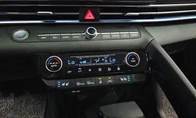 Hyundai Avante 2021, 14142 км, за 14267.11 USD - фото 32