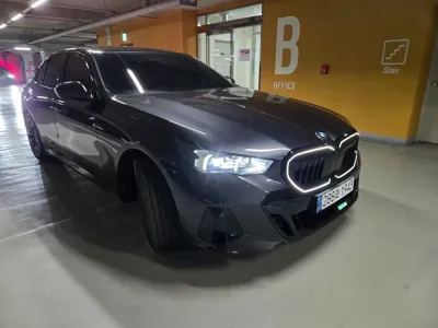 BMW 5-Series · 2026 год