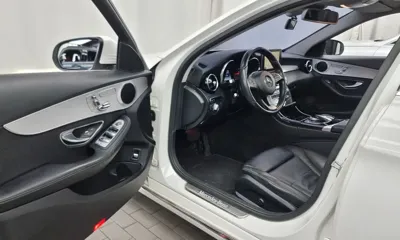 Mercedes-Benz C-Class 2016, 145238 км, за 8998.95 USD - фото 10