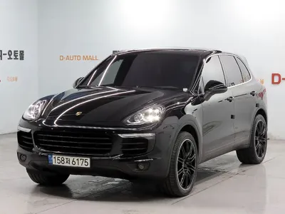Porsche Cayenne · 2015 год