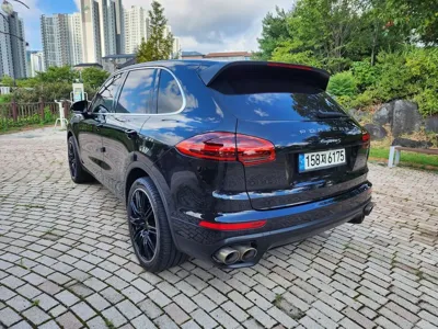 Porsche Cayenne 2015, 170000 км, за 17395.3 USD