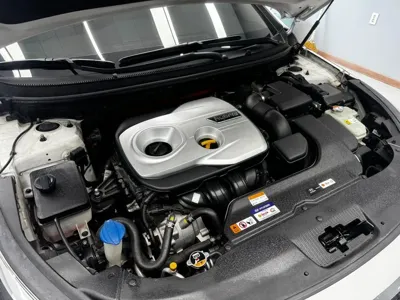 Hyundai Sonata 2015, 112407 км, за 5579.62 USD - фото 6