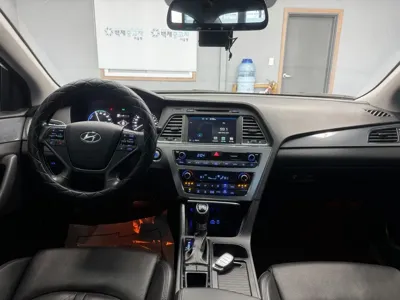 Hyundai Sonata 2015, 112407 км, за 5579.62 USD - фото 7