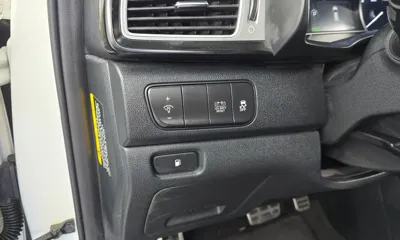 Kia Niro 2018, 146202 км, за 7069.71 USD - фото 18