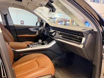 Audi Q7 2024, 90000 км, за 46925.78 USD