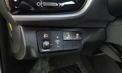 Kia Stonic 2019, 69784 км, за 7877.12 USD - фото 27