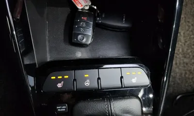 Kia Stonic 2019, 69784 км, за 7877.12 USD - фото 31