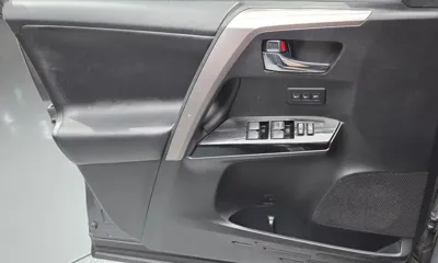 Toyota RAV4 2018, 89159 км, за 16474.57 USD - фото 24