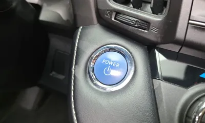 Toyota RAV4 2018, 89159 км, за 16474.57 USD - фото 27