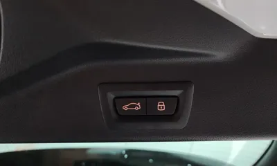 BMW X5 2025, 9606 км, за 85269.79 USD - фото 27