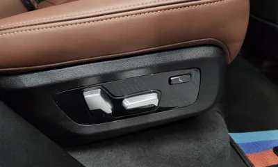 BMW X5 2025, 9606 км, за 85269.79 USD - фото 36
