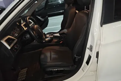 BMW 3 Series 2015, 113200 км, за 8510 USD - фото 12