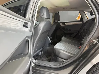 Volkswagen Sagitar 2024, 15000 км, за 13213.4 USD