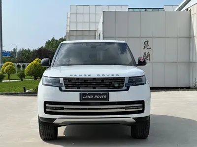 Land Rover Range Rover 2023, 20000 км, за 171168.6 USD