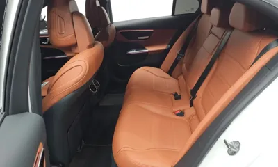 Mercedes-Benz C-Class 2023, 28512 км, за 26362.73 USD - фото 12