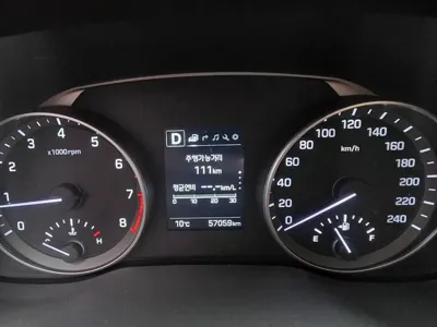 Hyundai Avante 2016, 57023 км, за 7687.3 USD - фото 12
