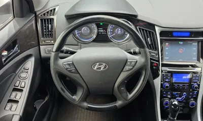 Hyundai Sonata 2012, 92852 км, за 3380.35 USD - фото 13