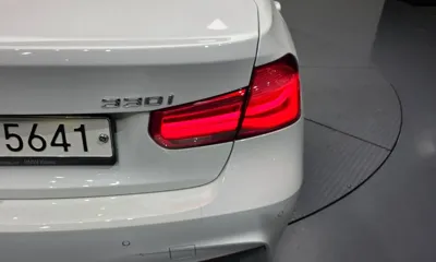 BMW 3-Series 2017, 67809 км, за 11246.18 USD - фото 23