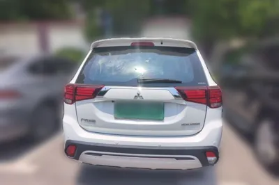 Mitsubishi Outlander 2020, 47100 км, за 12877 USD