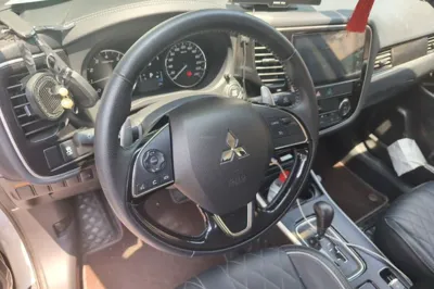 Mitsubishi Outlander 2020, 47100 км, за 12877 USD - фото 7