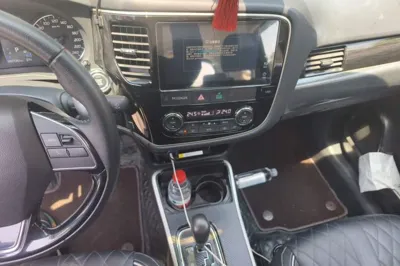 Mitsubishi Outlander 2020, 47100 км, за 12877 USD - фото 10