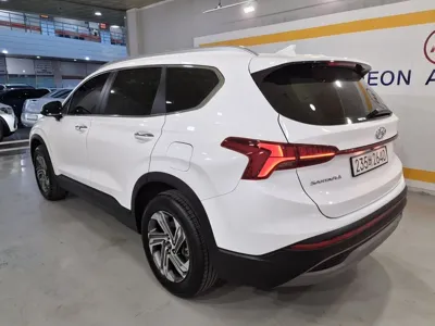 Hyundai Santafe 2023, 31000 км, за 16935.8 USD