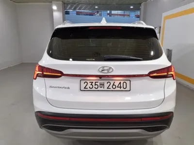 Hyundai Santafe 2023, 31000 км, за 16935.8 USD