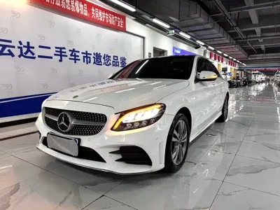 Mercedes-Benz C-Class 2021, 80000 км, за 18981.39 USD
