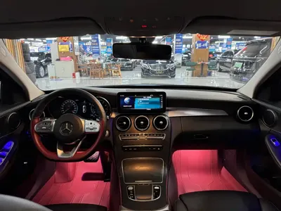 Mercedes-Benz C-Class 2021, 80000 км, за 18981.39 USD