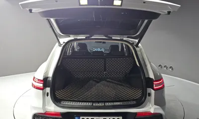 Genesis GV70 2023, 77343 км, за 21402.57 USD - фото 20