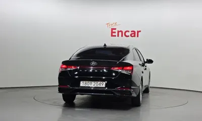 Hyundai Avante 2023, 81001 км, за 8136.81 USD