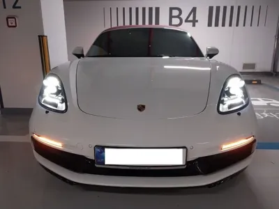 Porsche 718 2024, 13000 км, за 87849.55 USD