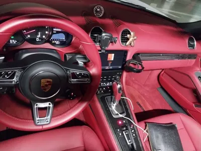 Porsche 718 2024, 13000 км, за 87185.71 USD - фото 8