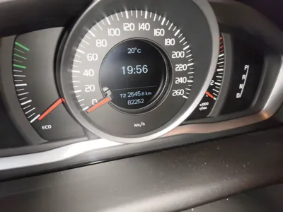 Volvo XC60 2017, 82200 км, за 10963 USD - фото 13