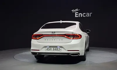 Hyundai Grandeur 2017, 92427 км, за 10083.28 USD