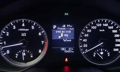 Hyundai Grandeur 2017, 92427 км, за 10083.28 USD - фото 8