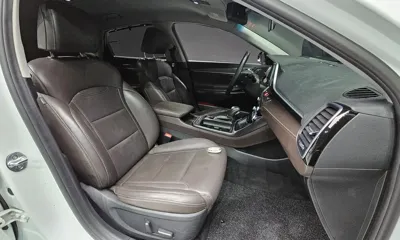 Hyundai Grandeur 2017, 92427 км, за 10083.28 USD - фото 10