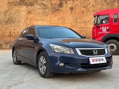 Honda Accord 2009, 190000 км, за 2354.28 USD