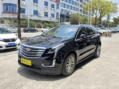 Cadillac XT5 · 2017 год