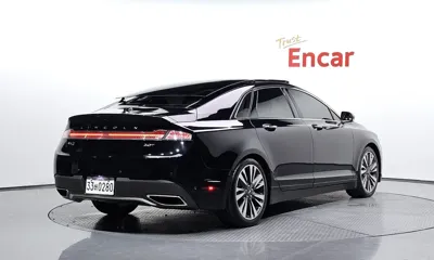 Lincoln MKZ 2017, 116264 км, за 5942.63 USD