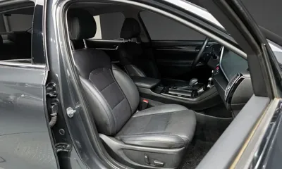 Hyundai Grandeur 2018, 115660 км, за 7882.29 USD - фото 10
