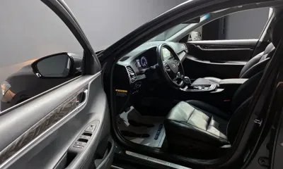 Hyundai Grandeur 2018, 115660 км, за 7882.29 USD - фото 11