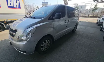 Hyundai Starex 2010, 185000 км, за 2925.31 USD