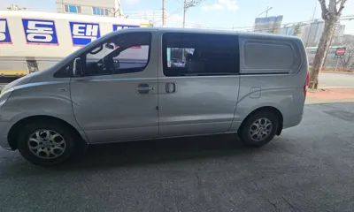 Hyundai Starex 2010, 185000 км, за 2925.31 USD