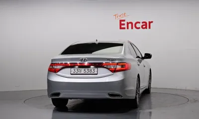Hyundai Grandeur 2014, 165198 км, за 4499.47 USD