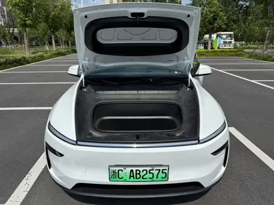 Tesla Model Y 2025, 19000 км, за 28825.22 USD - фото 17