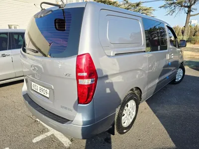 Hyundai Starex 2017, 206672 км, за 4660.63 USD